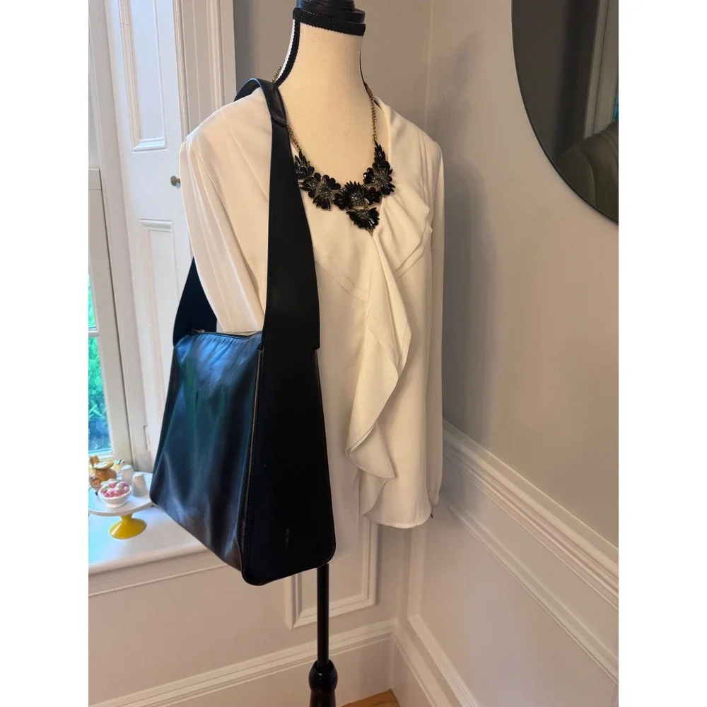 FRAME Ilona‎ Hamer Black Leather Shoulder Bag Made in Italy | Quiet Luxury